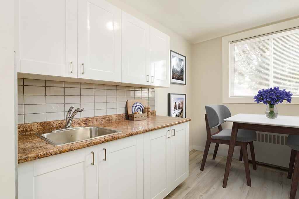 Albert Manor Apartments 11255 117 St Nw, Edmonton, AB T5G 2W3 Zumper