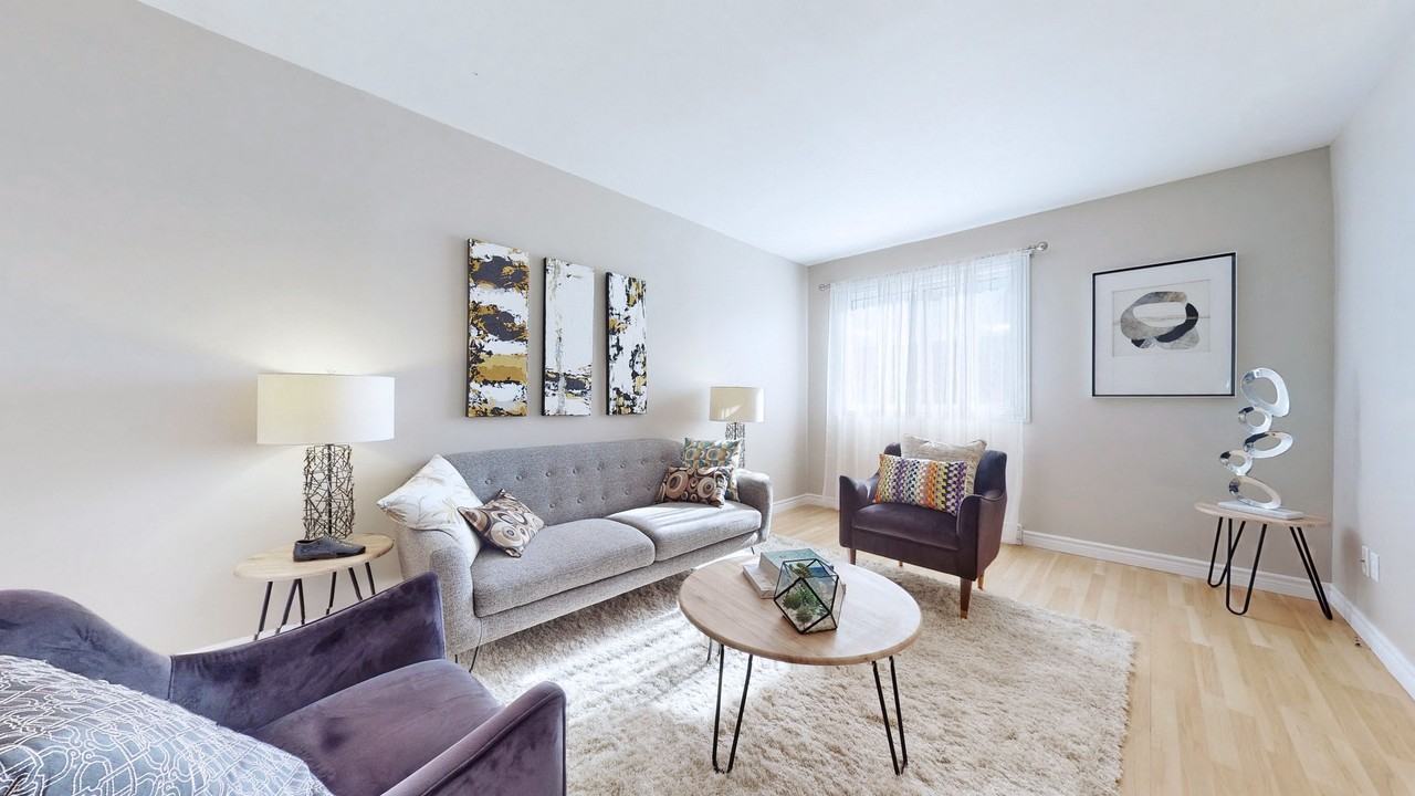 Bedford Gardens Apartments 440 Cumberland St, Cornwall, ON K6J 5C4