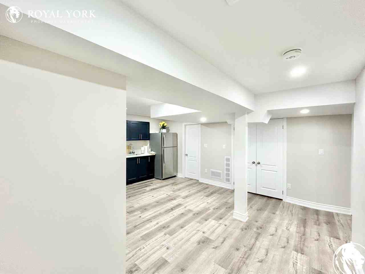 564 Queen Mary Dr #2 - Photo 2 of 18