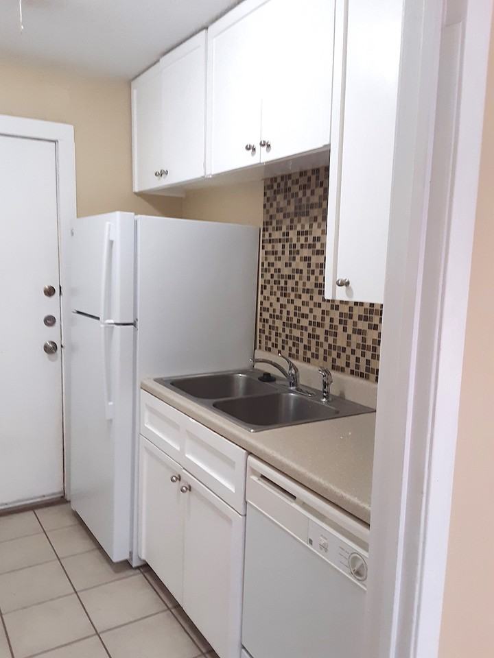 3104 Paramount Blvd #A - Photo 3 of 5