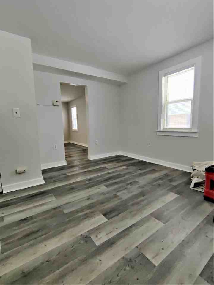 218 1/2 N Center St #4 - Photo 4 of 5