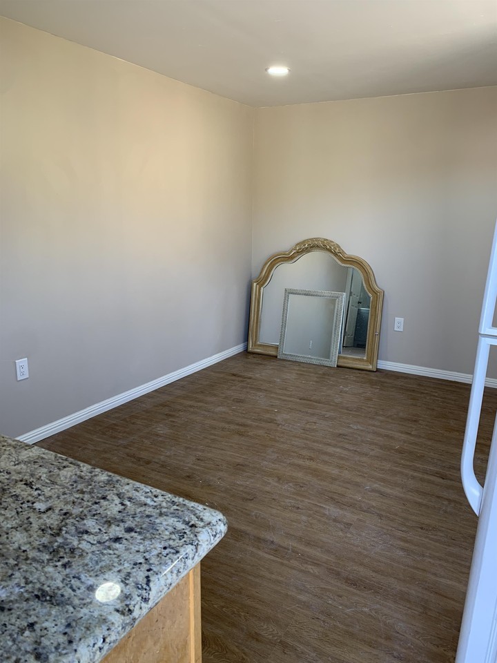 553 Carlsbad St #3STUDIO - Photo 3 of 6