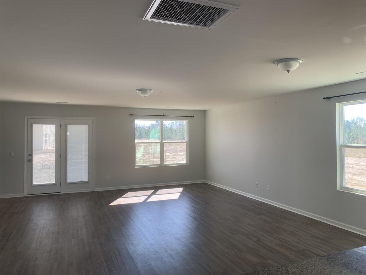 P042 481 Tondee Way #1 - Photo 3 of 10