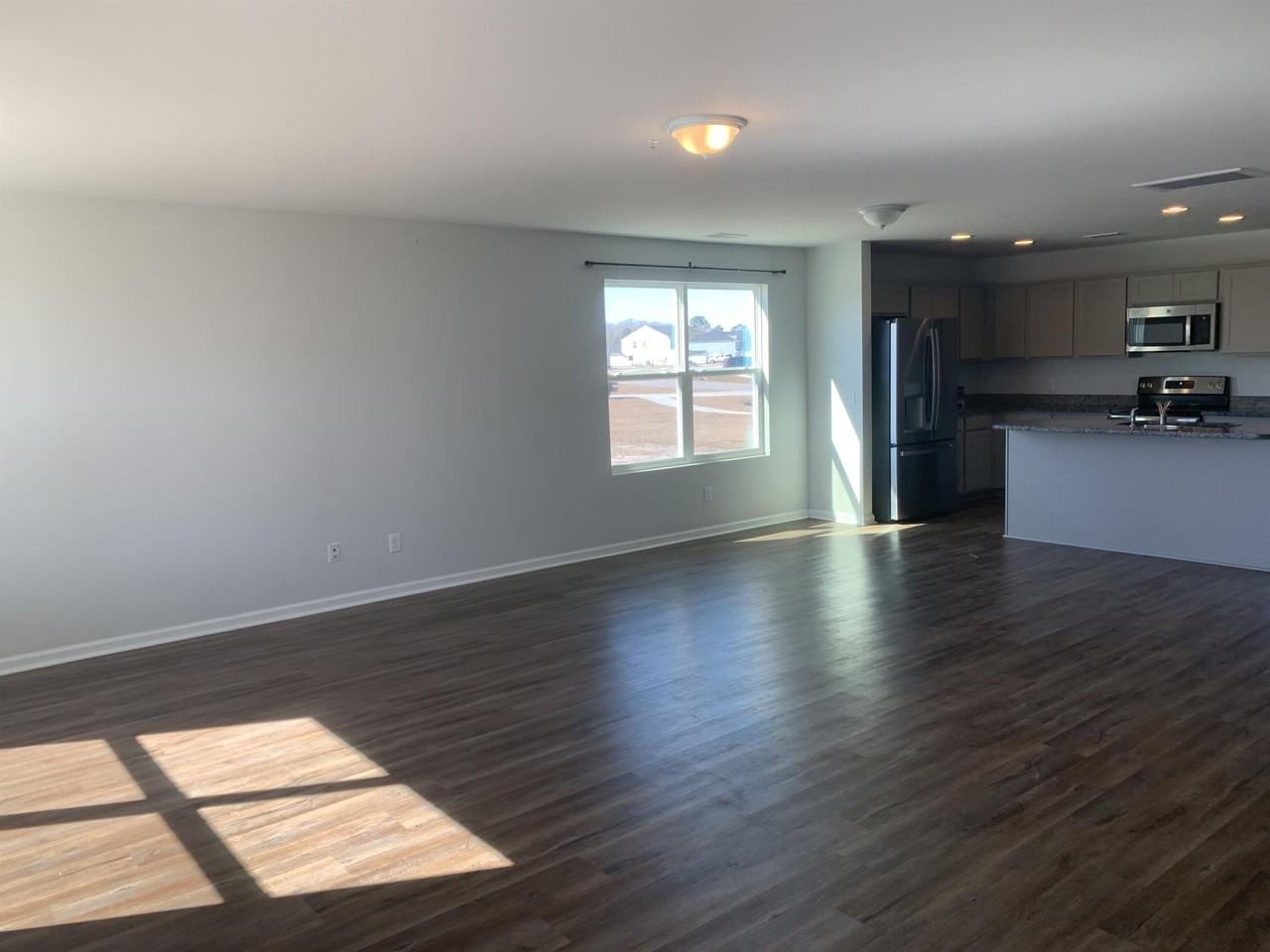 P042 481 Tondee Way #1 - Photo 5 of 10