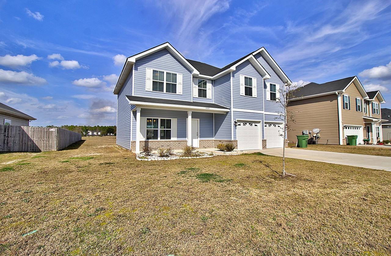 566 Burke Dr #1 - Photo 2 of 35