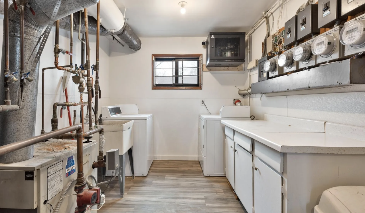 7233 W Broadway Ave #3 - Photo 4 of 17