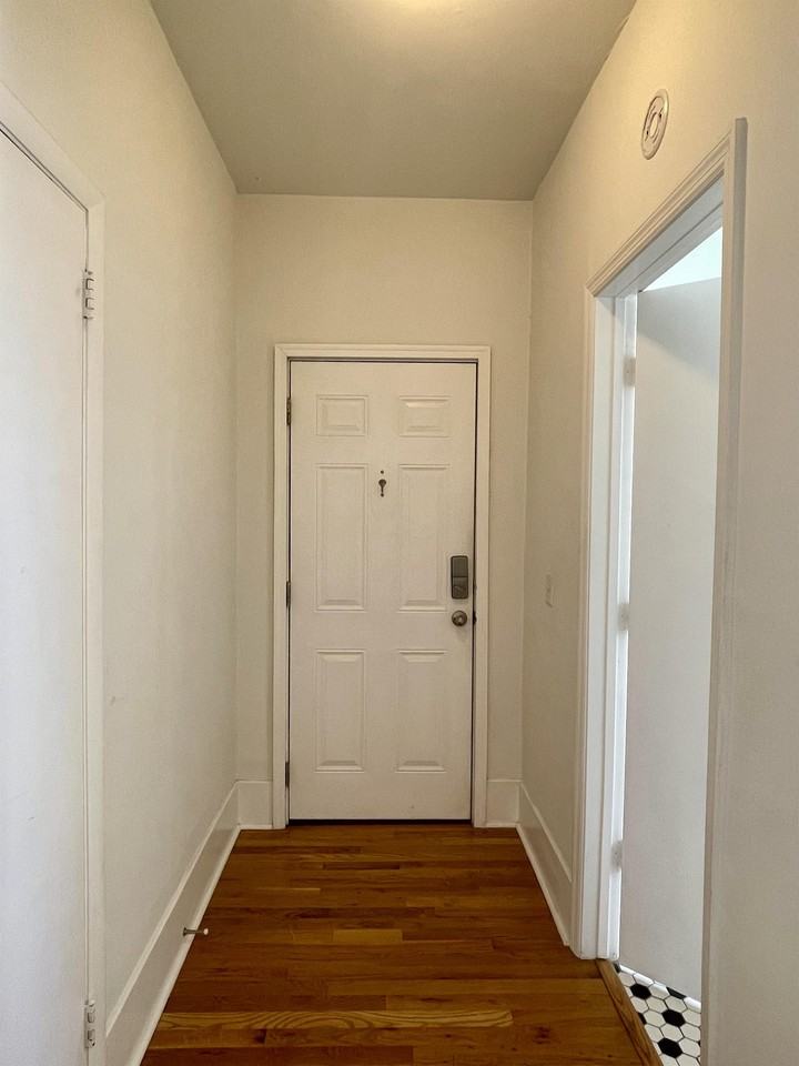 2120 Belmont Blvd #1 - Photo 3 of 10