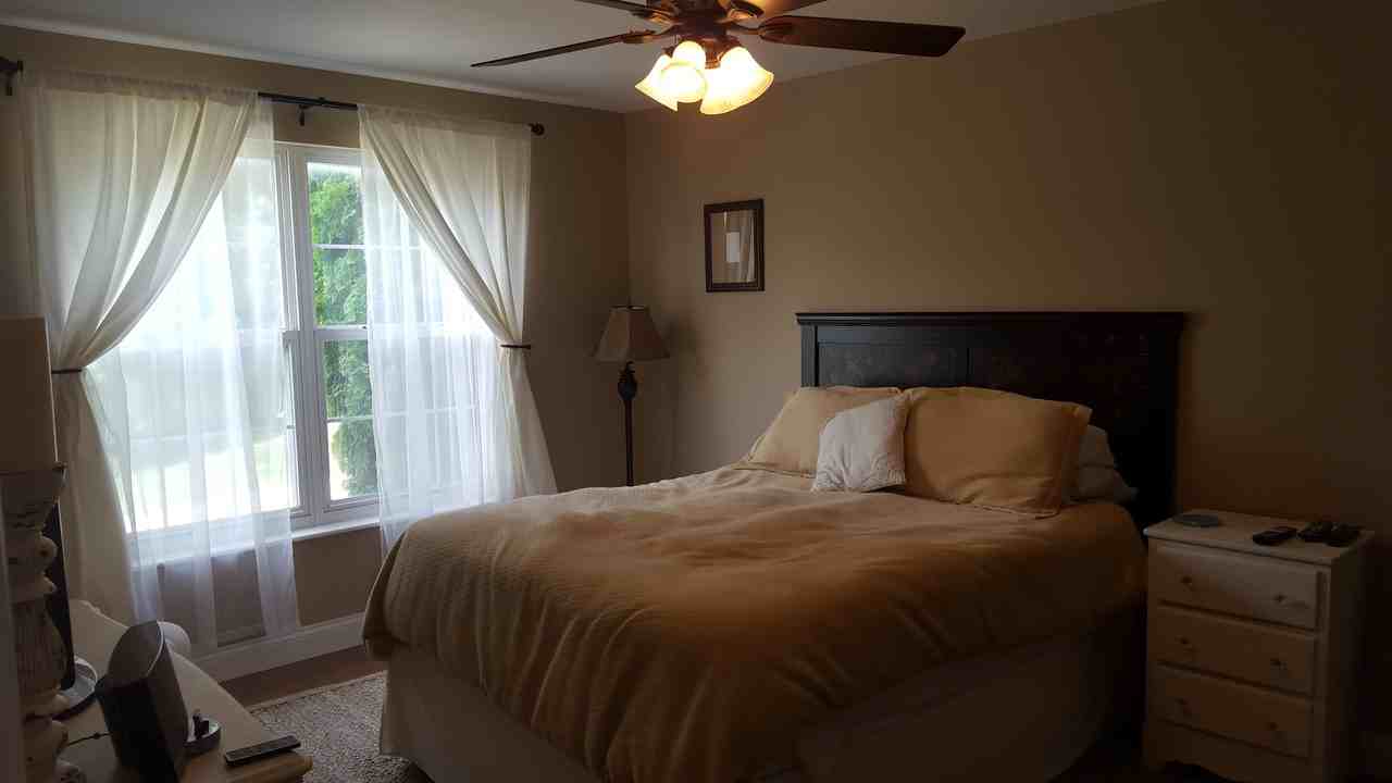 16560 Victoria Crossing Dr #B - Photo 3 of 10