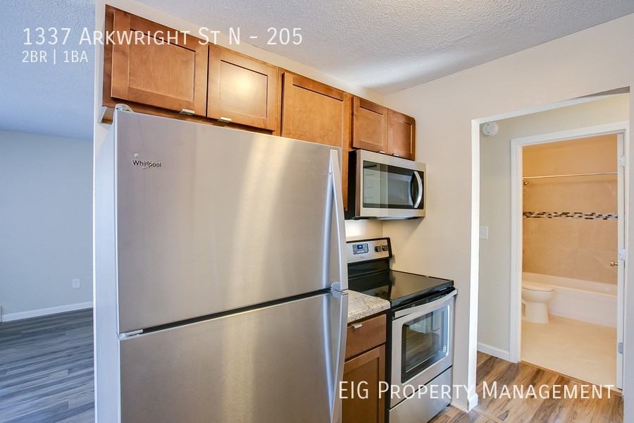 1337 Arkwright St #205 - Photo 3 of 31
