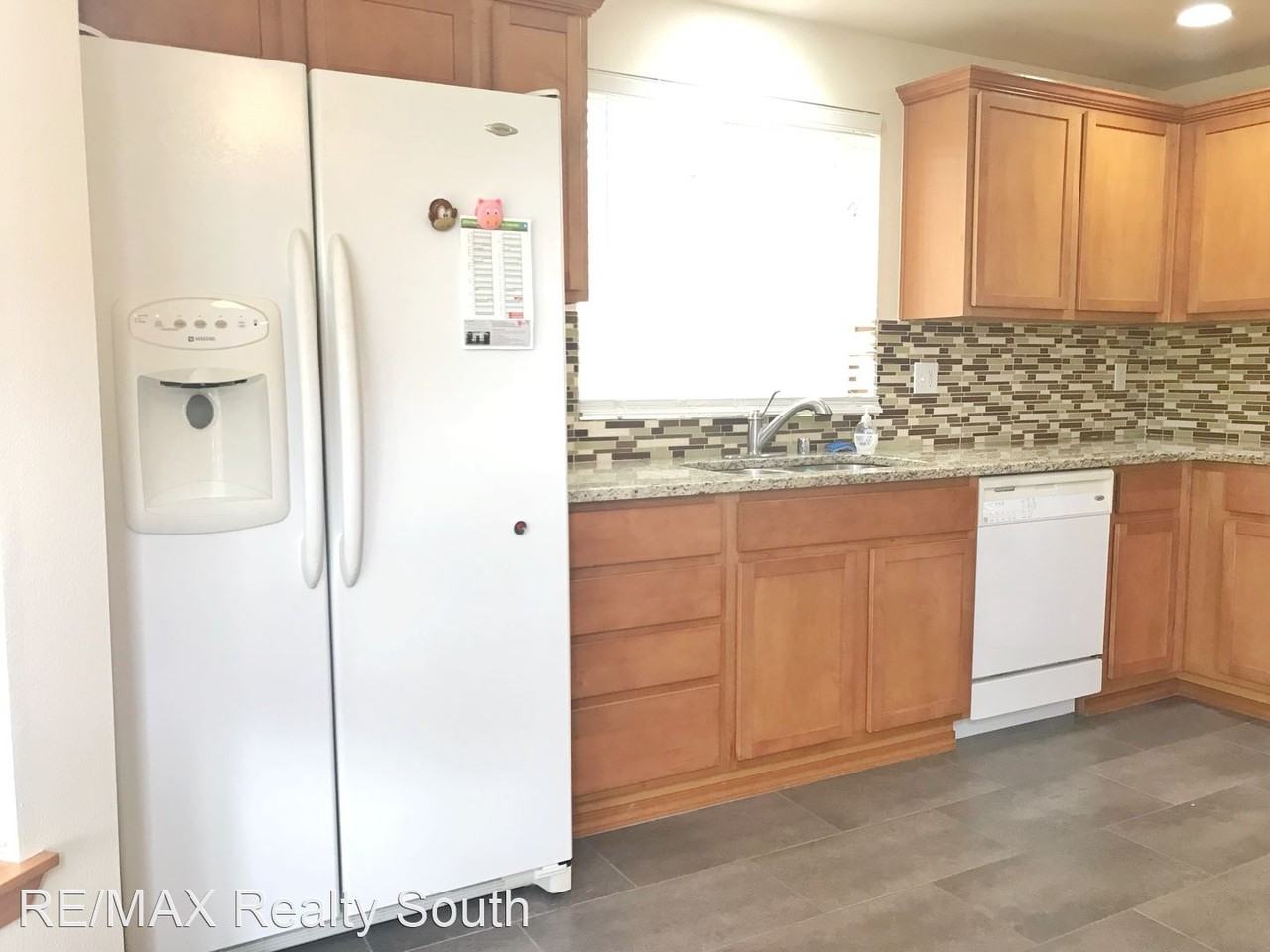 22520 Se 267th St - Photo 2 of 20