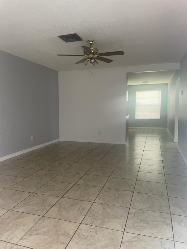 4064 Sw 52nd St #1 - Photo 3 of 13