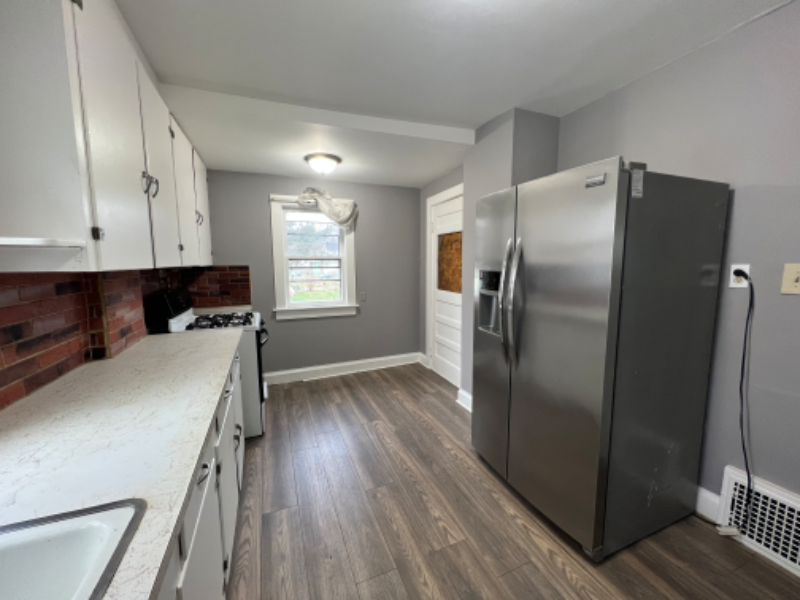 East Ave - Photo 3 of 14