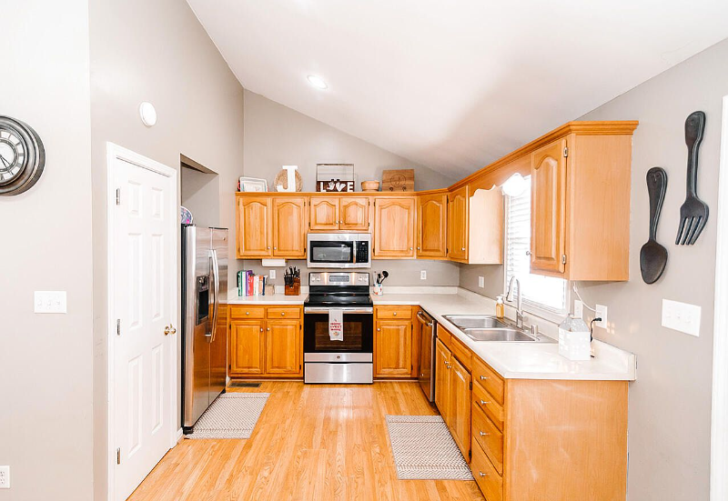 263 Raintree Dr - Photo 3 of 4