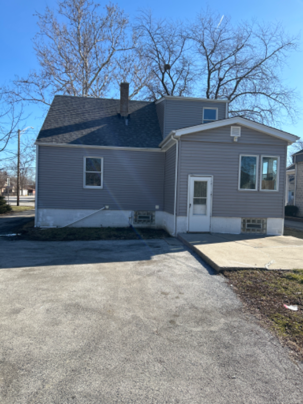 16510 S Park Ave - Photo 3 of 7