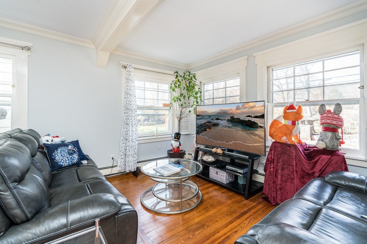 582 Ridgewood Rd #1 - Photo 3 of 29