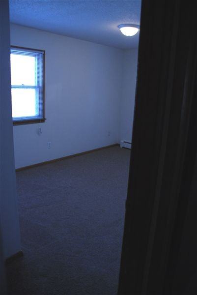 Shoreline Place Apartments - Photo 2 of 6