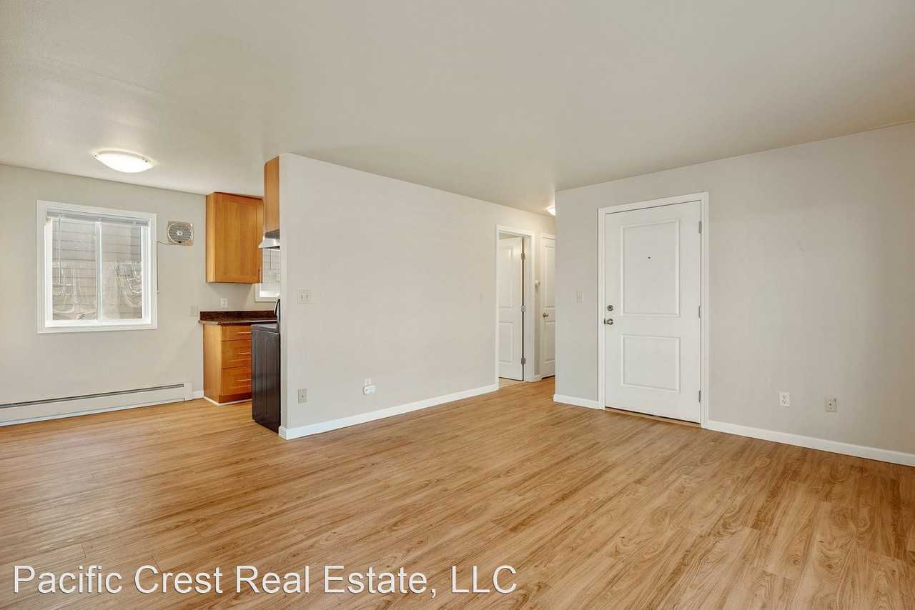 Lakeview Commons - Photo 3 of 10