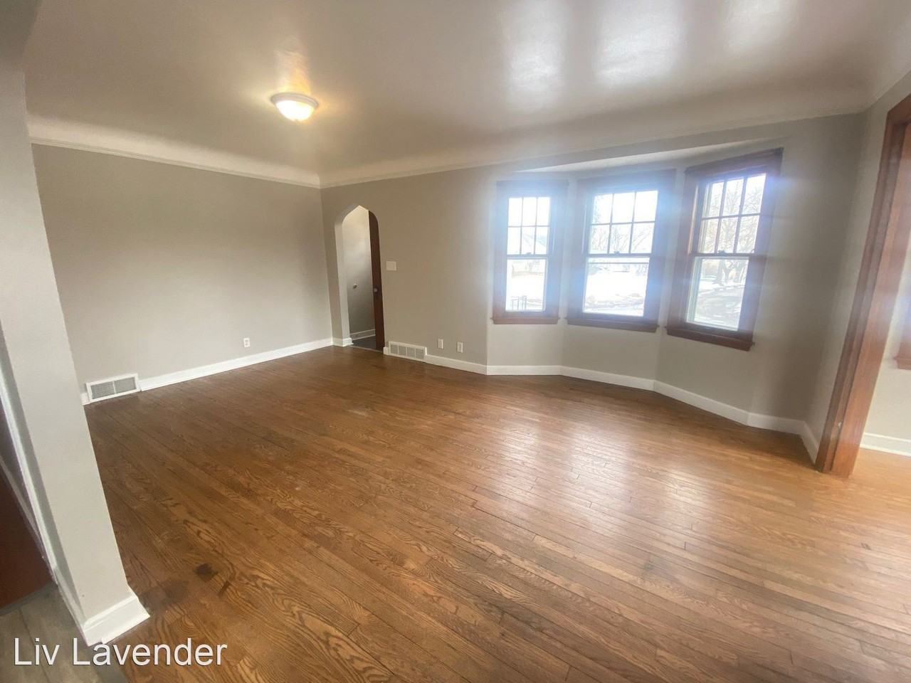 2730 25th St - Photo 3 of 20