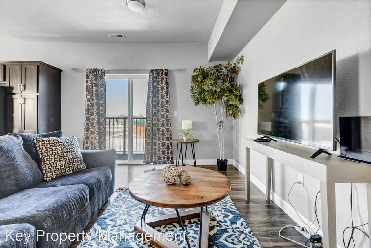 2103 4th Street SW - Photo 2 of 22