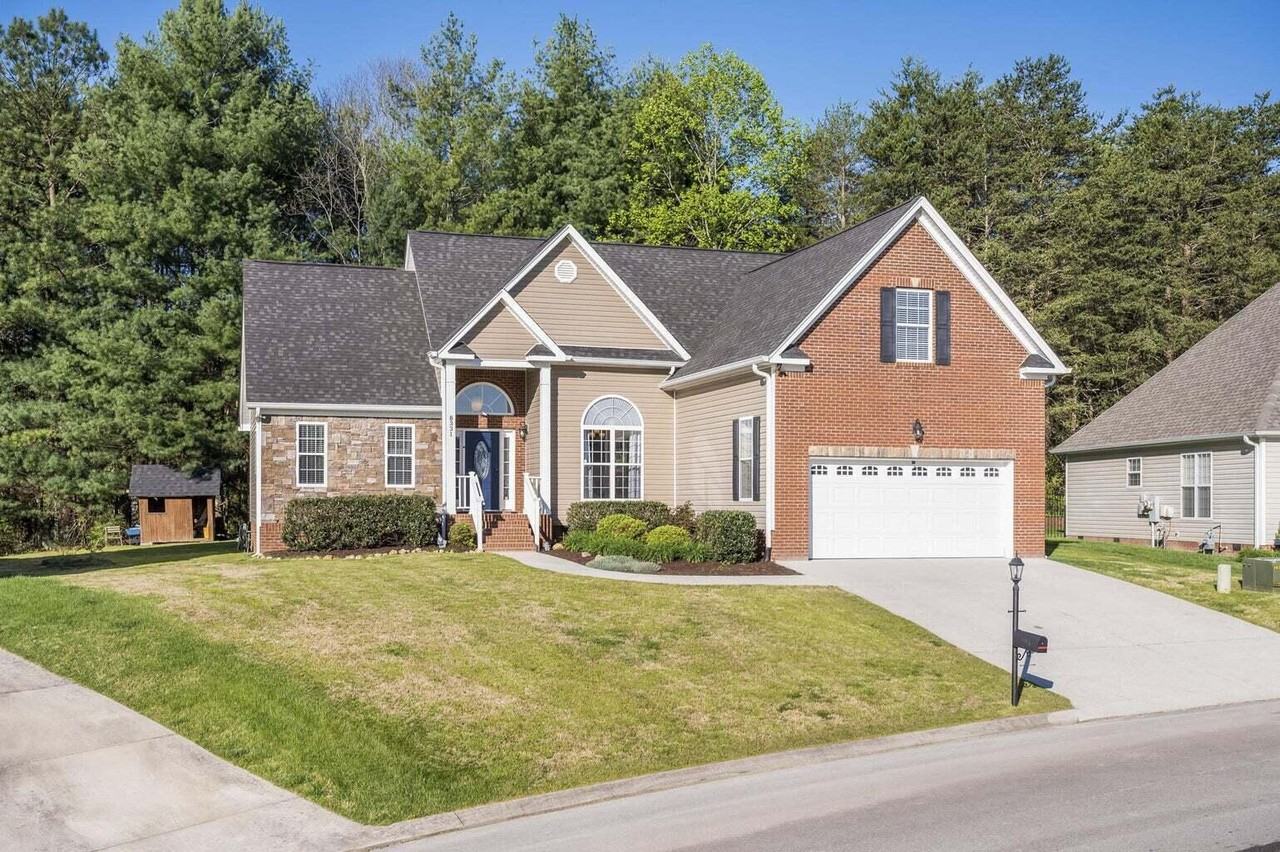 8331 Kayla Rose Cir - Photo 2 of 37