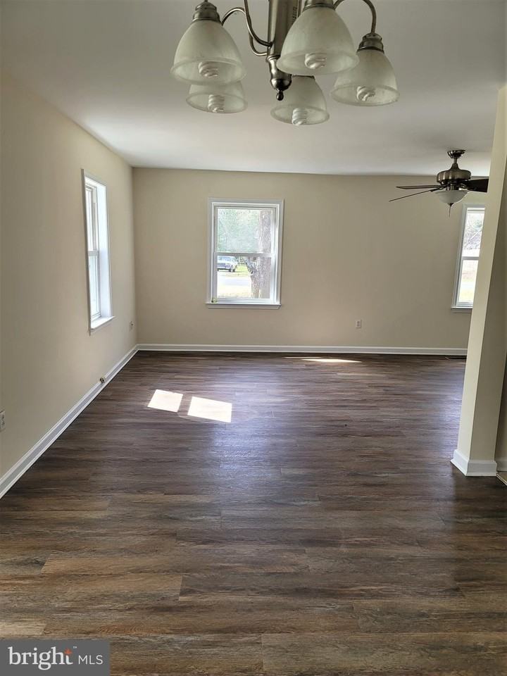 6617 Forest Grove Rd - Photo 3 of 12