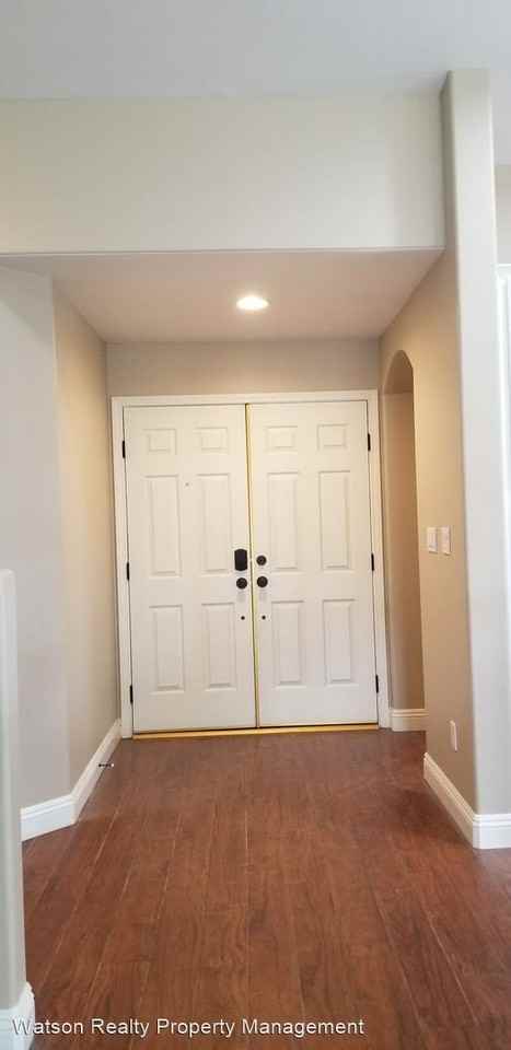 11809 Walderi St - Photo 3 of 29