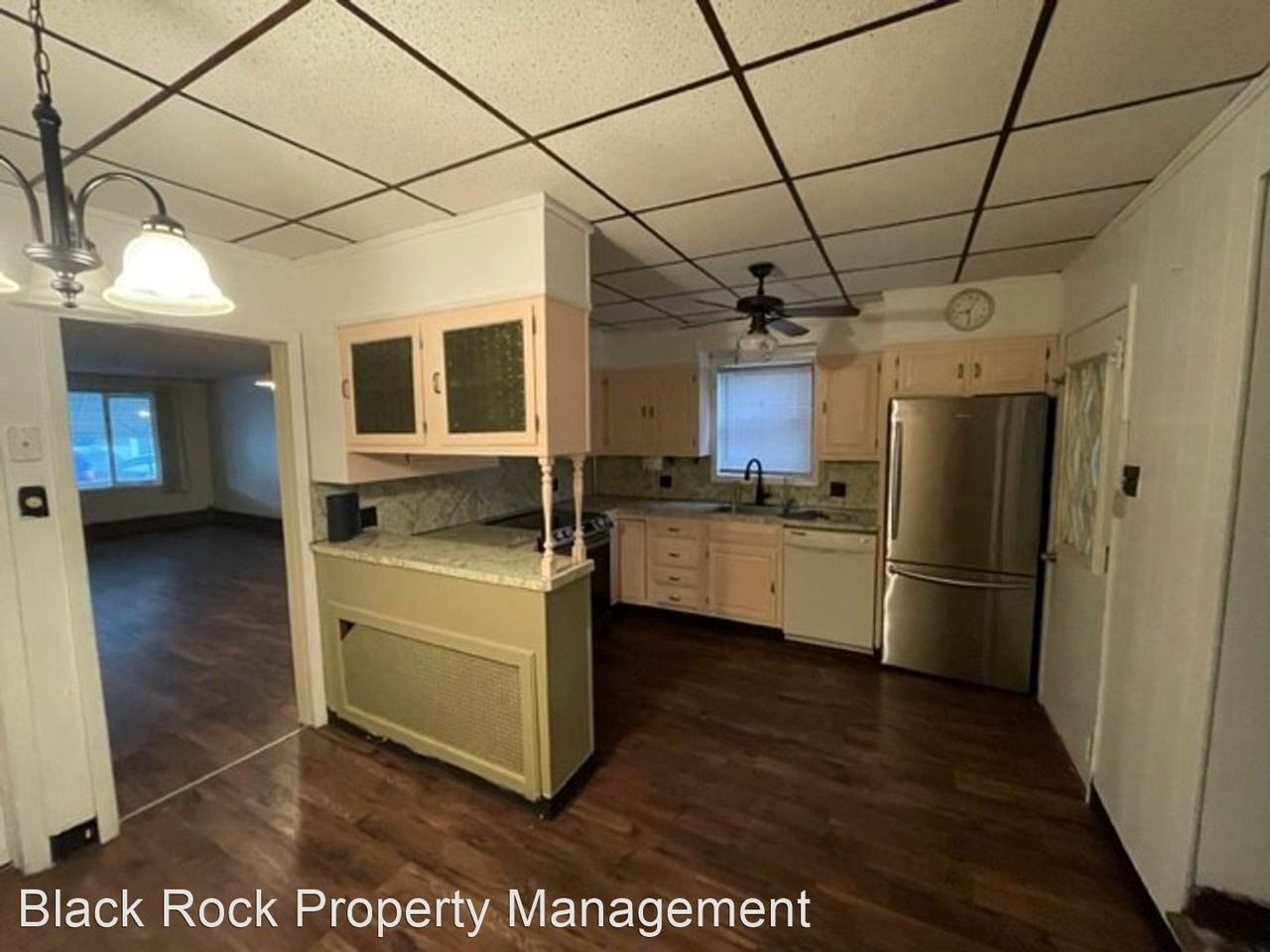 326 W Ridge St - Photo 3 of 12