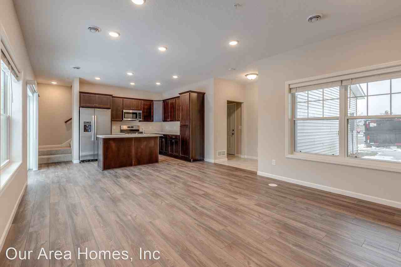 6761 Gingham Ct - Photo 2 of 18