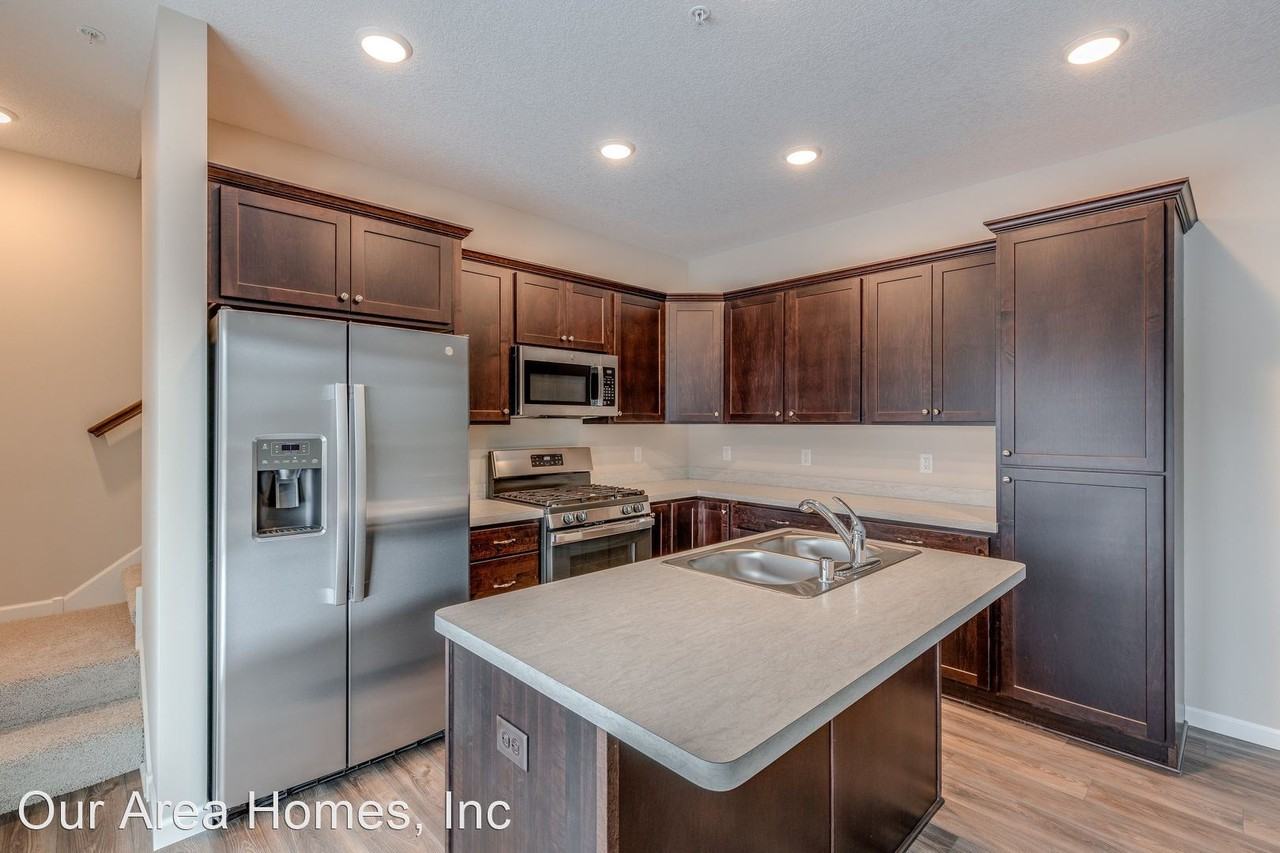 6761 Gingham Ct - Photo 3 of 18