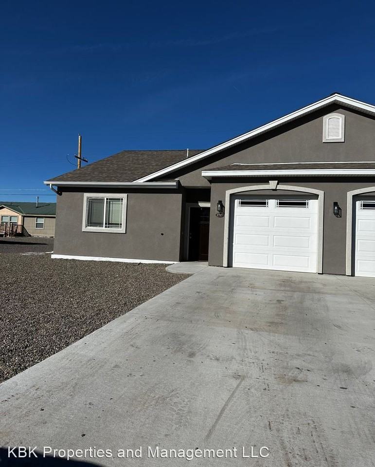 1715 W. Eighth Street 1717 W. Eighth Street Apartments in Alamosa, CO