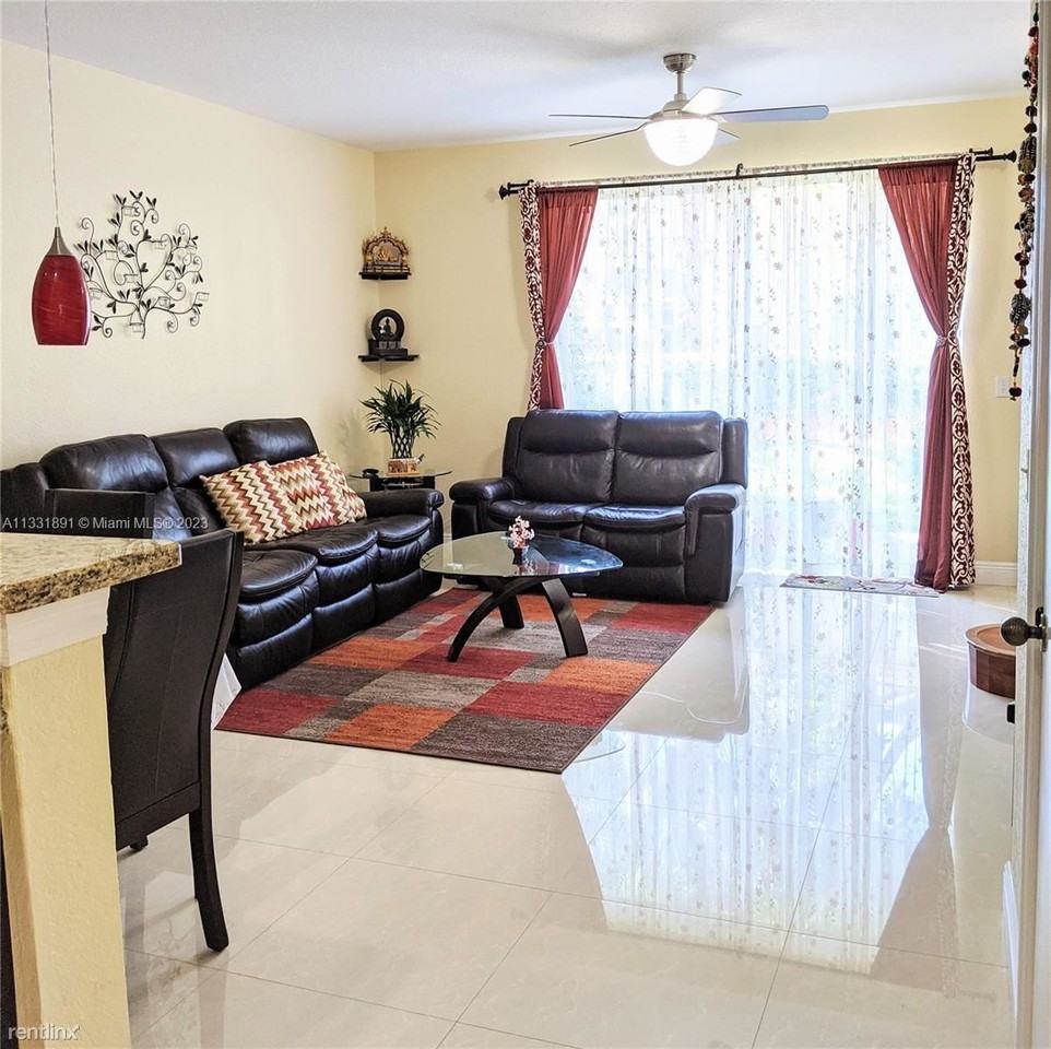 2093 Pasa Verde Ln - Photo 3 of 9