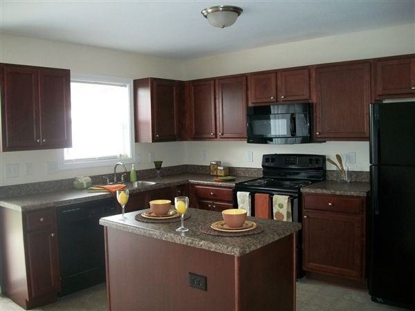 Longhill Pointe Apartments & Townhomes - Photo 3 of 39