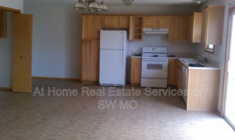 3917 W Parkridge Cir - Photo 2 of 5