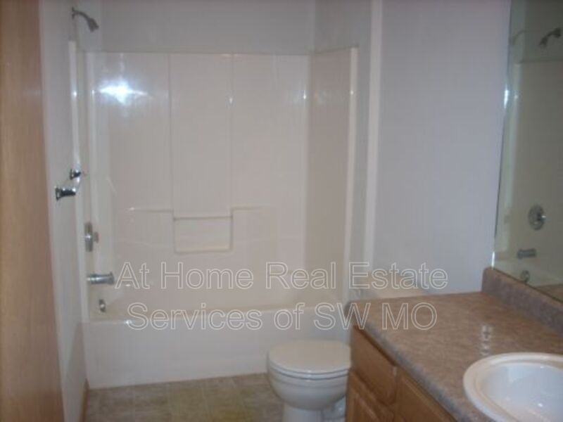 3917 W Parkridge Cir - Photo 4 of 5