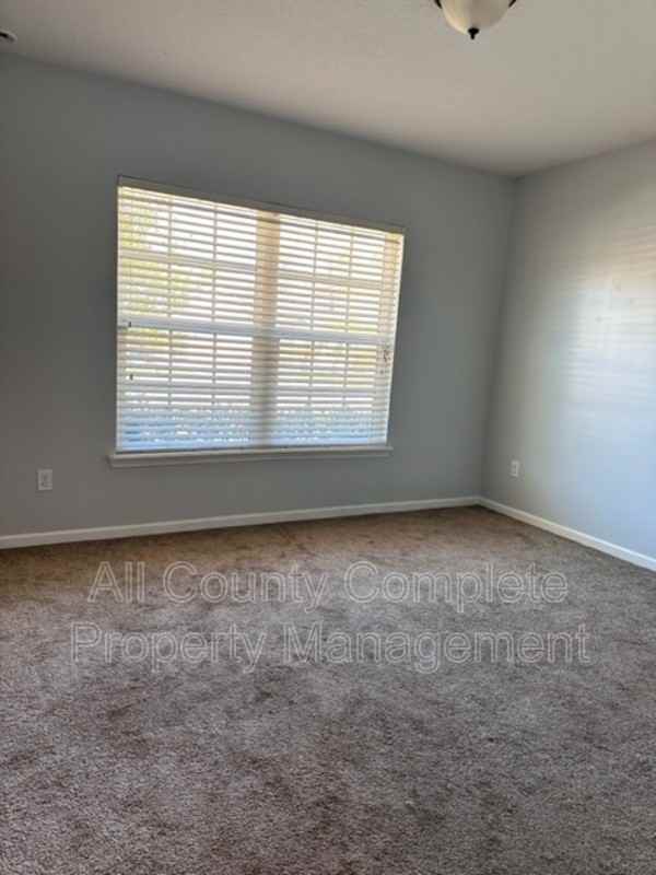 2772 Bluff Estate Way - Photo 2 of 15