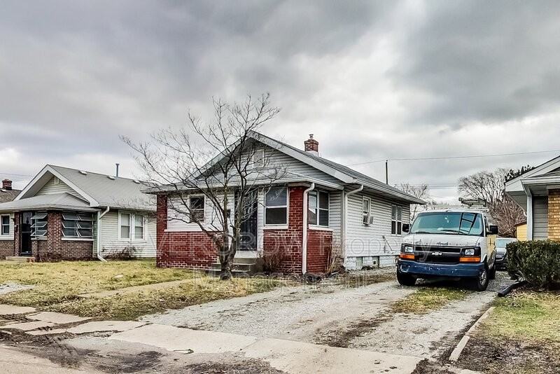 1417 N Denny St - Photo 2 of 29