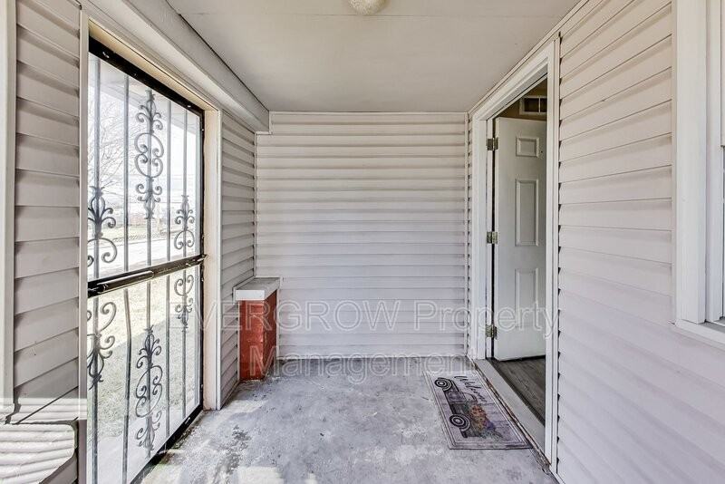 1417 N Denny St - Photo 5 of 29