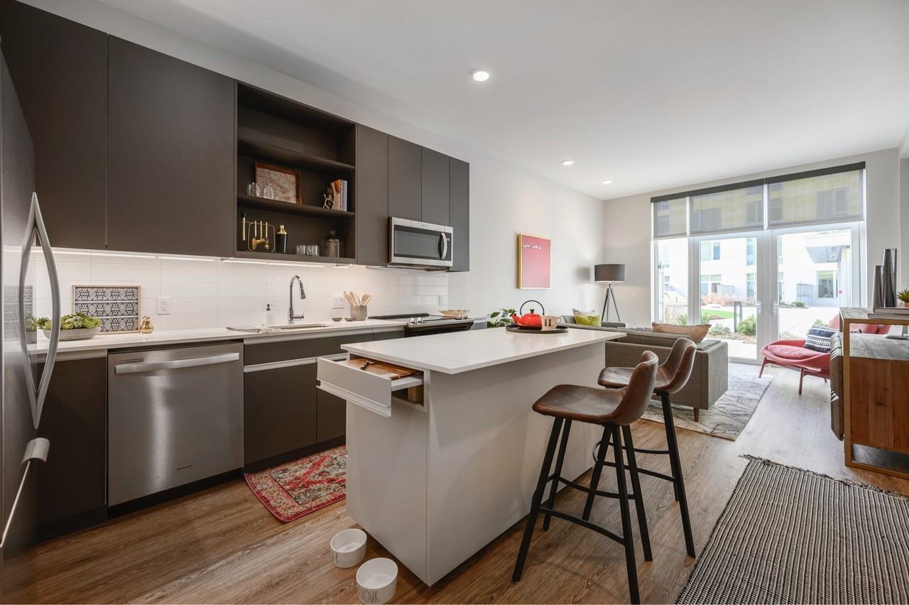 Hood Park Dr #441 - Photo 2 of 7