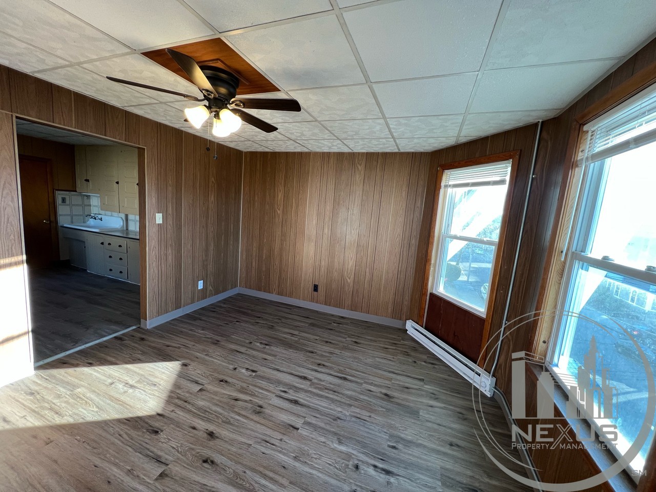 127 Burnside Ave - Photo 2 of 14