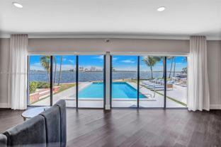 9101 N Bayshore Dr - Photo 1 of 1