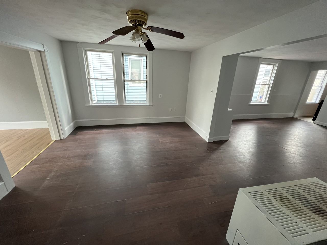 21 Ashley St - Photo 2 of 9