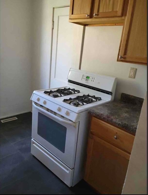 600 18th St - Photo 3 of 8