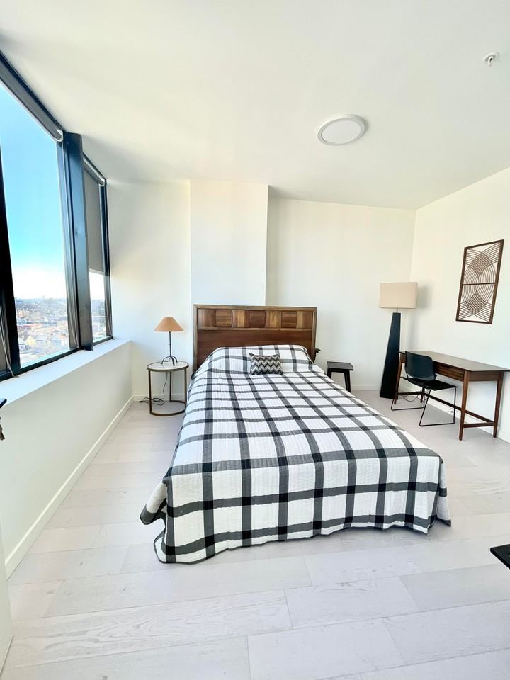 258 S Harrison St #1106 - Photo 3 of 10