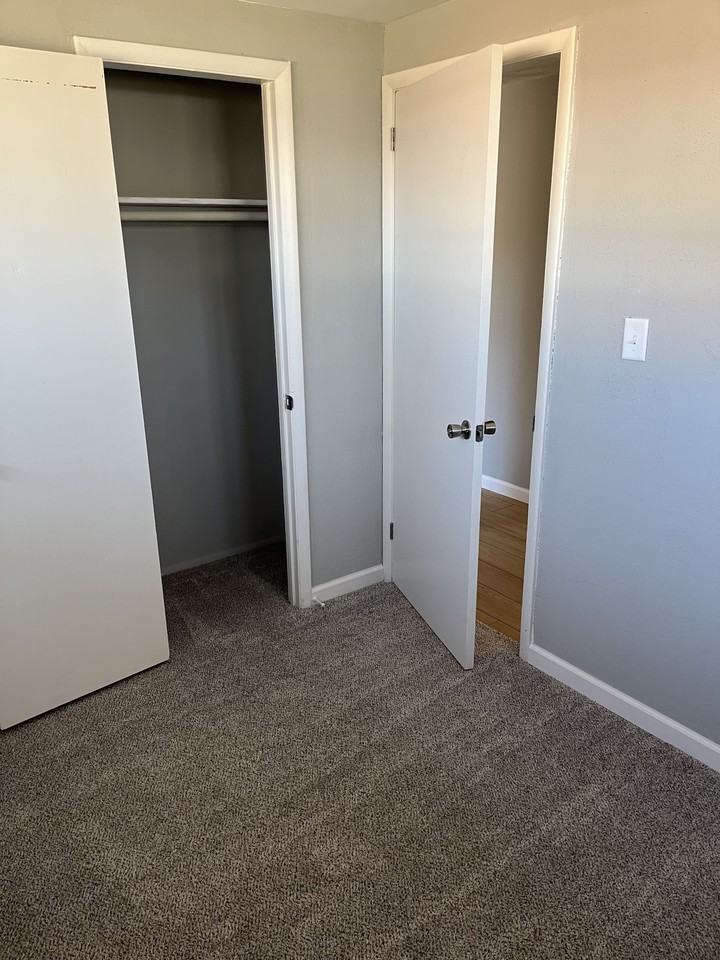 332 Marview Ave - Photo 3 of 10