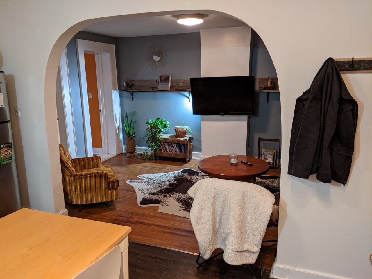 882 College Street #2 - Photo 2 of 8