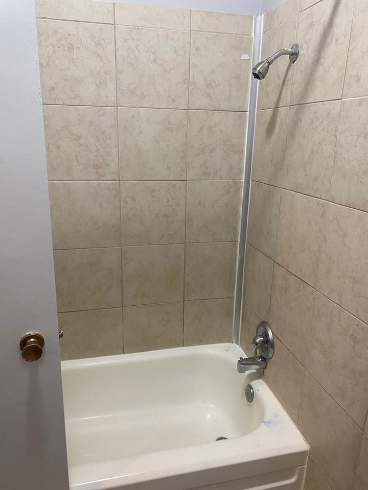 182 Locke Street South 5, Hamilton, ON L8P 4B3 Apartment for Rent