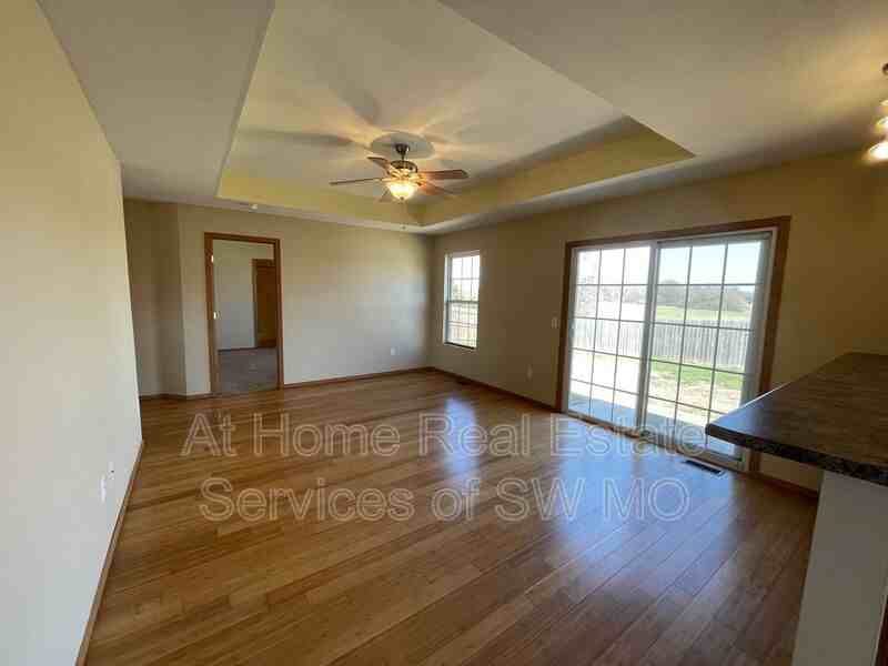 2421 W Brook Ridge St - Photo 5 of 12