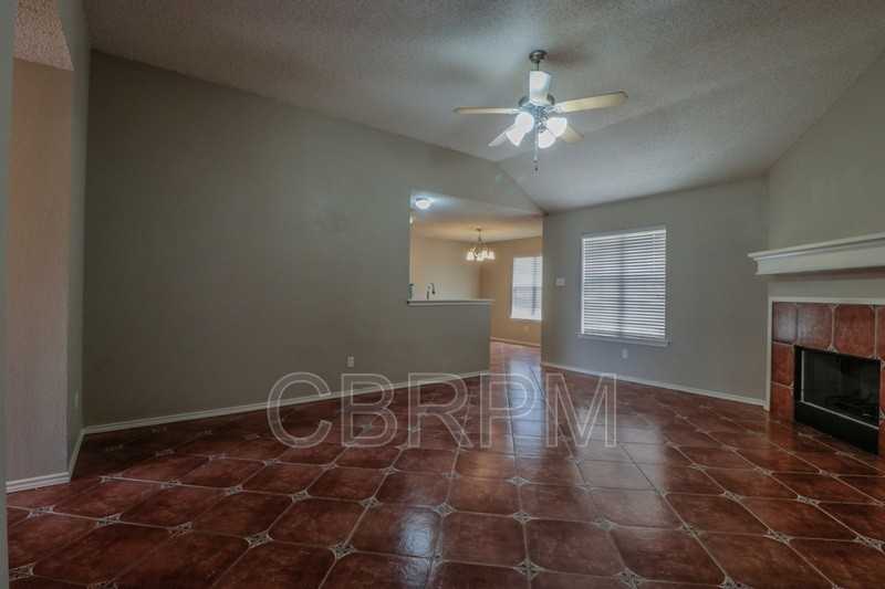 6813 7th St - Photo 2 of 11