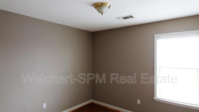 8669 Ashley Glen Cir N - Photo 6 of 10