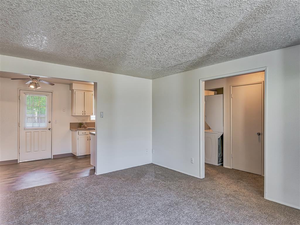 Beverly Gardens Apartments - Photo 6 of 24